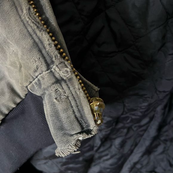 Carhartt Duck Hooded Vest Large - Picture 4 of 4